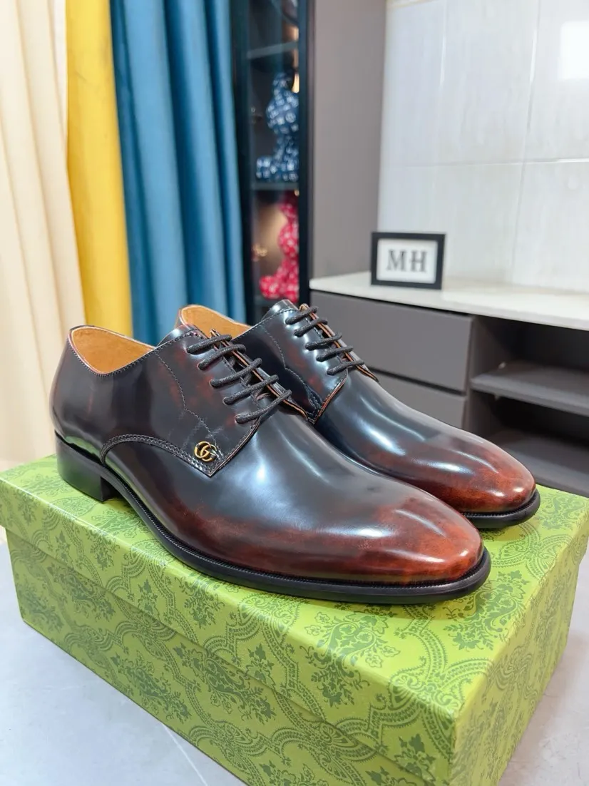 Men's Men's Shoes 💰520🌹🌹Niuli [GUCCI Gucci] A new style of formal men's leather shoes is coming~ The original quality upper is made of patent leather imported from Italy, the leather is soft and delicate, comfortable and soft first-layer cowhide lining, rubber wear-resistant outsole, the shoe shape is dignified and domineering, and the luxury charm cannot be concealed! The natural and free nouveau riche leads the trend. Code number: 38-44